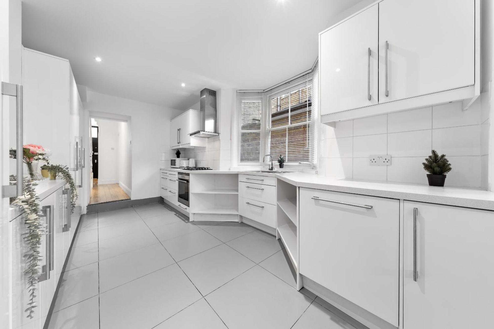 Luxury 4-Bedroom Modern Flat In Central London Steps From Station, Sleeps 9 In Style! Екстер'єр фото