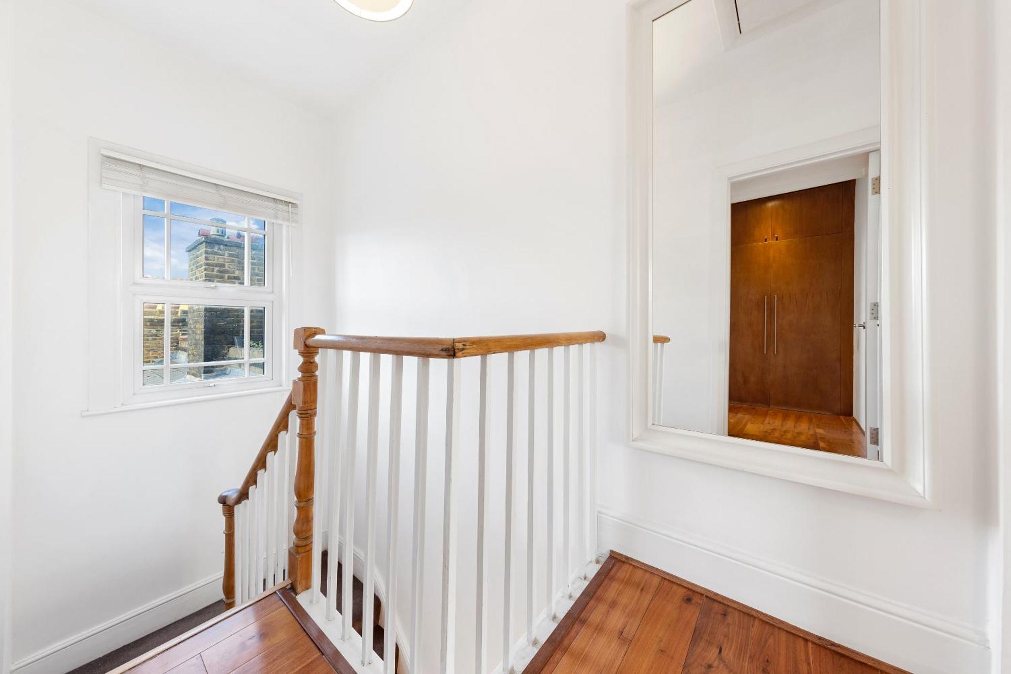 Luxury 4-Bedroom Modern Flat In Central London Steps From Station, Sleeps 9 In Style! Екстер'єр фото
