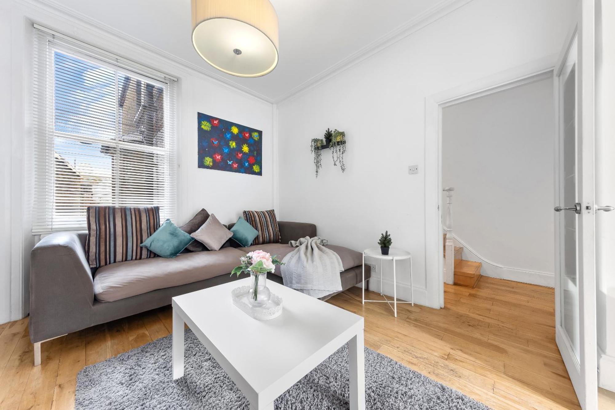 Luxury 4-Bedroom Modern Flat In Central London Steps From Station, Sleeps 9 In Style! Екстер'єр фото