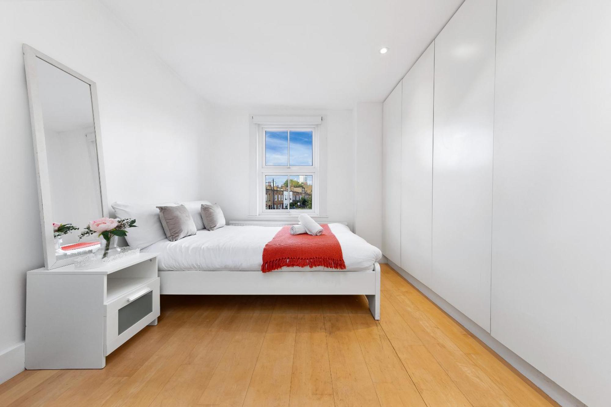 Luxury 4-Bedroom Modern Flat In Central London Steps From Station, Sleeps 9 In Style! Екстер'єр фото
