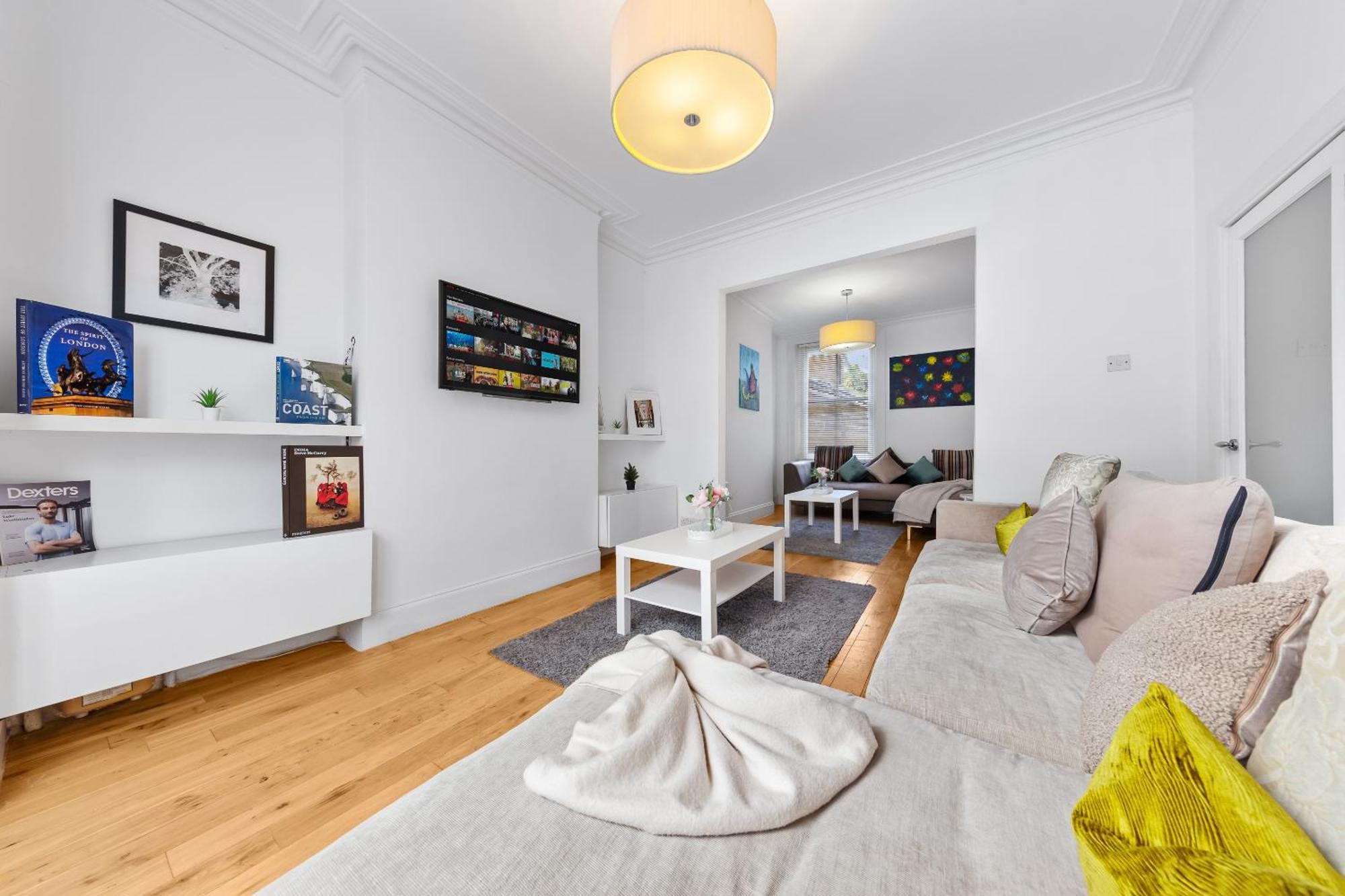Luxury 4-Bedroom Modern Flat In Central London Steps From Station, Sleeps 9 In Style! Екстер'єр фото