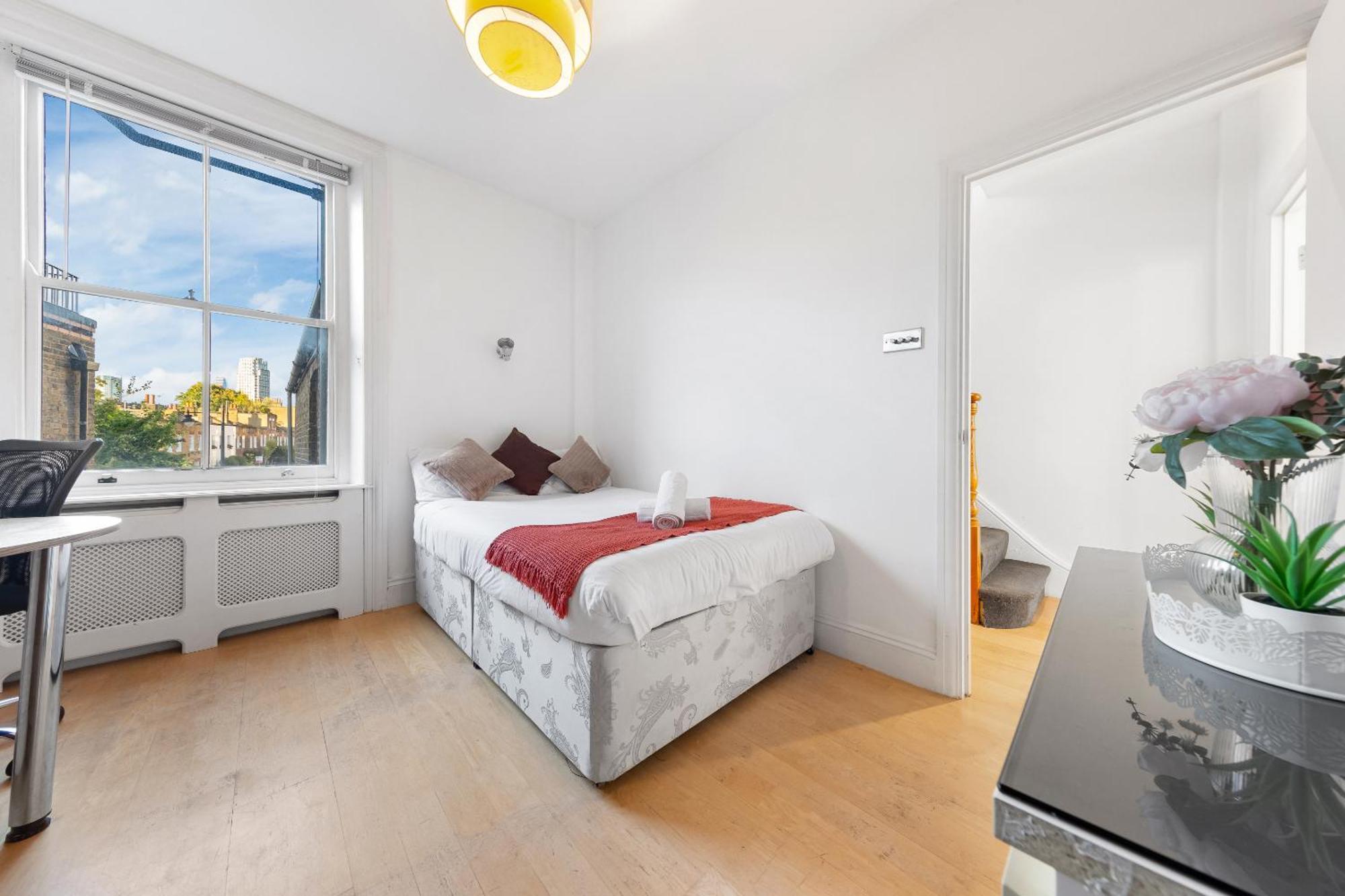 Luxury 4-Bedroom Modern Flat In Central London Steps From Station, Sleeps 9 In Style! Екстер'єр фото