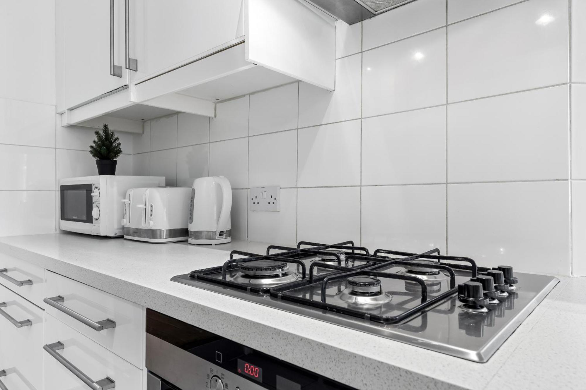 Luxury 4-Bedroom Modern Flat In Central London Steps From Station, Sleeps 9 In Style! Екстер'єр фото